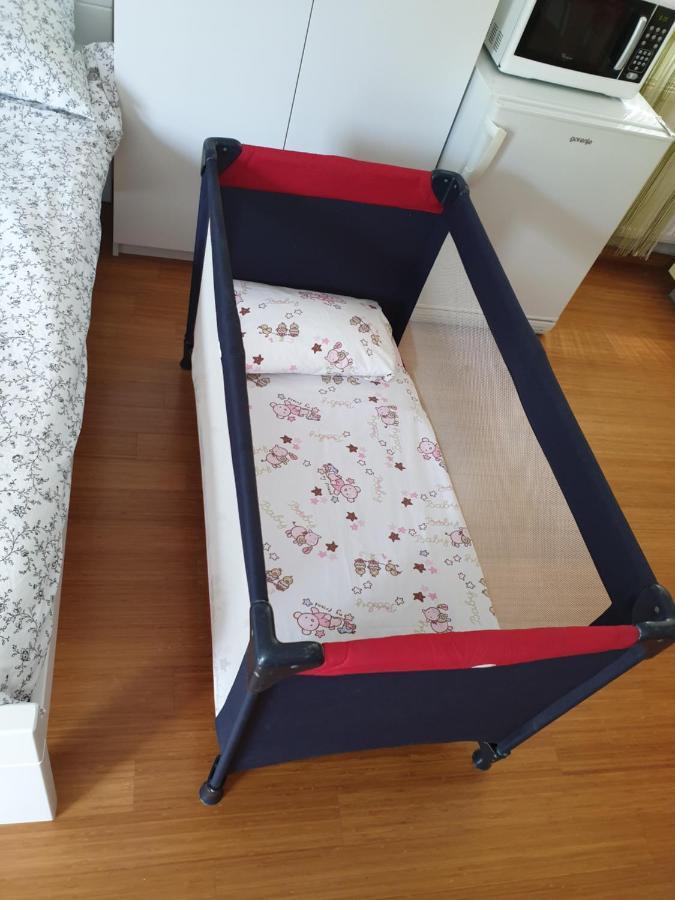 Apartment Emma Ljubljana - Free Parking, Ac, Wifi Екстериор снимка