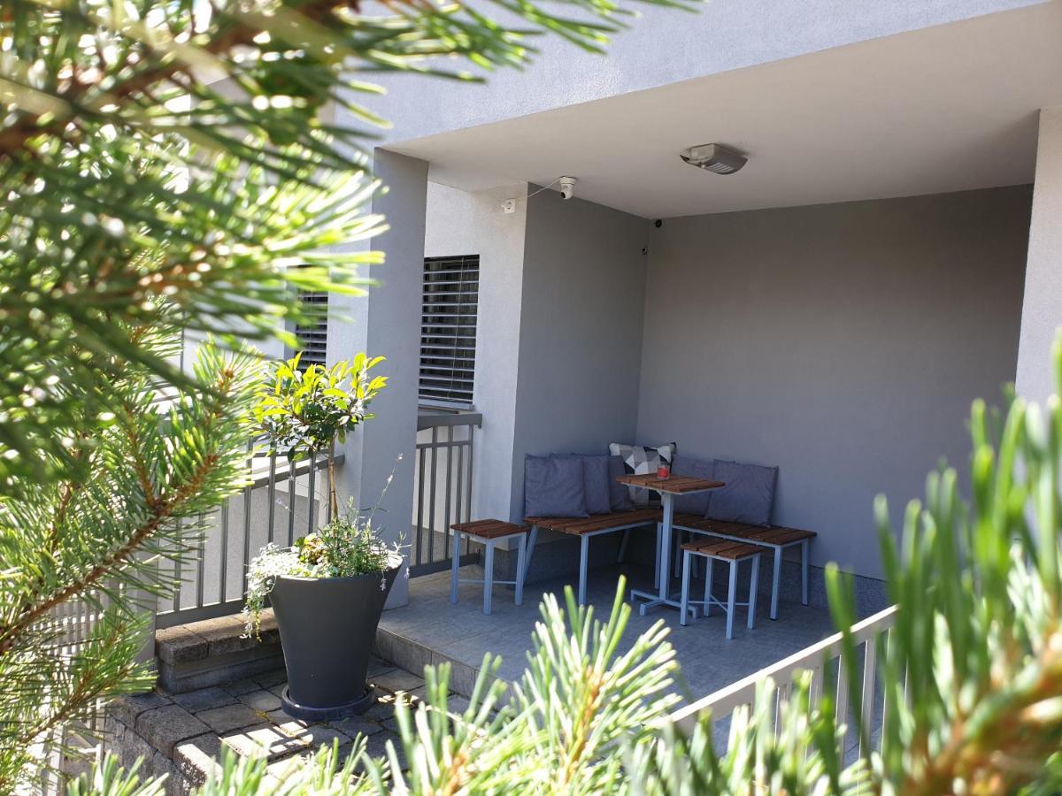 Apartment Emma Ljubljana - Free Parking, Ac, Wifi Екстериор снимка