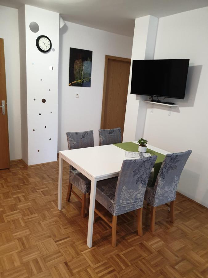 Apartment Emma Ljubljana - Free Parking, Ac, Wifi Екстериор снимка