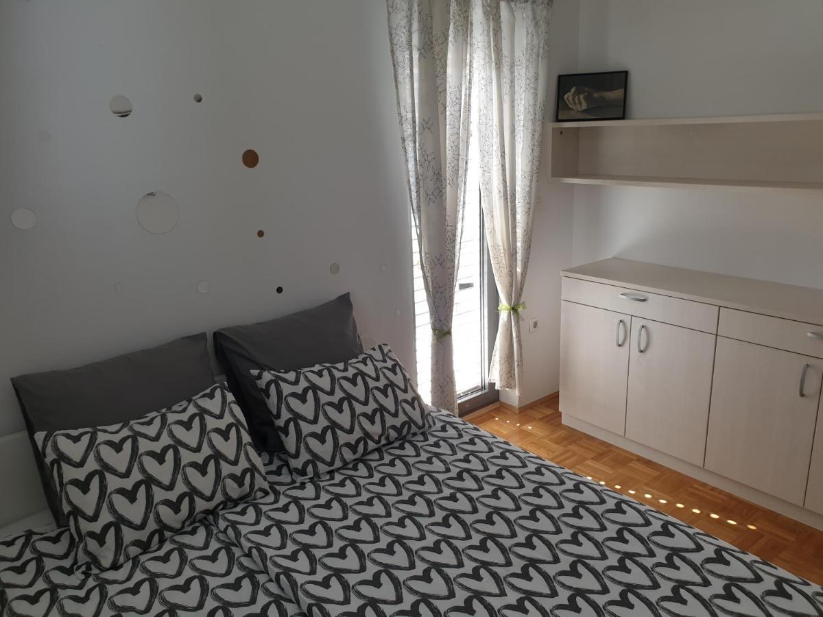 Apartment Emma Ljubljana - Free Parking, Ac, Wifi Екстериор снимка