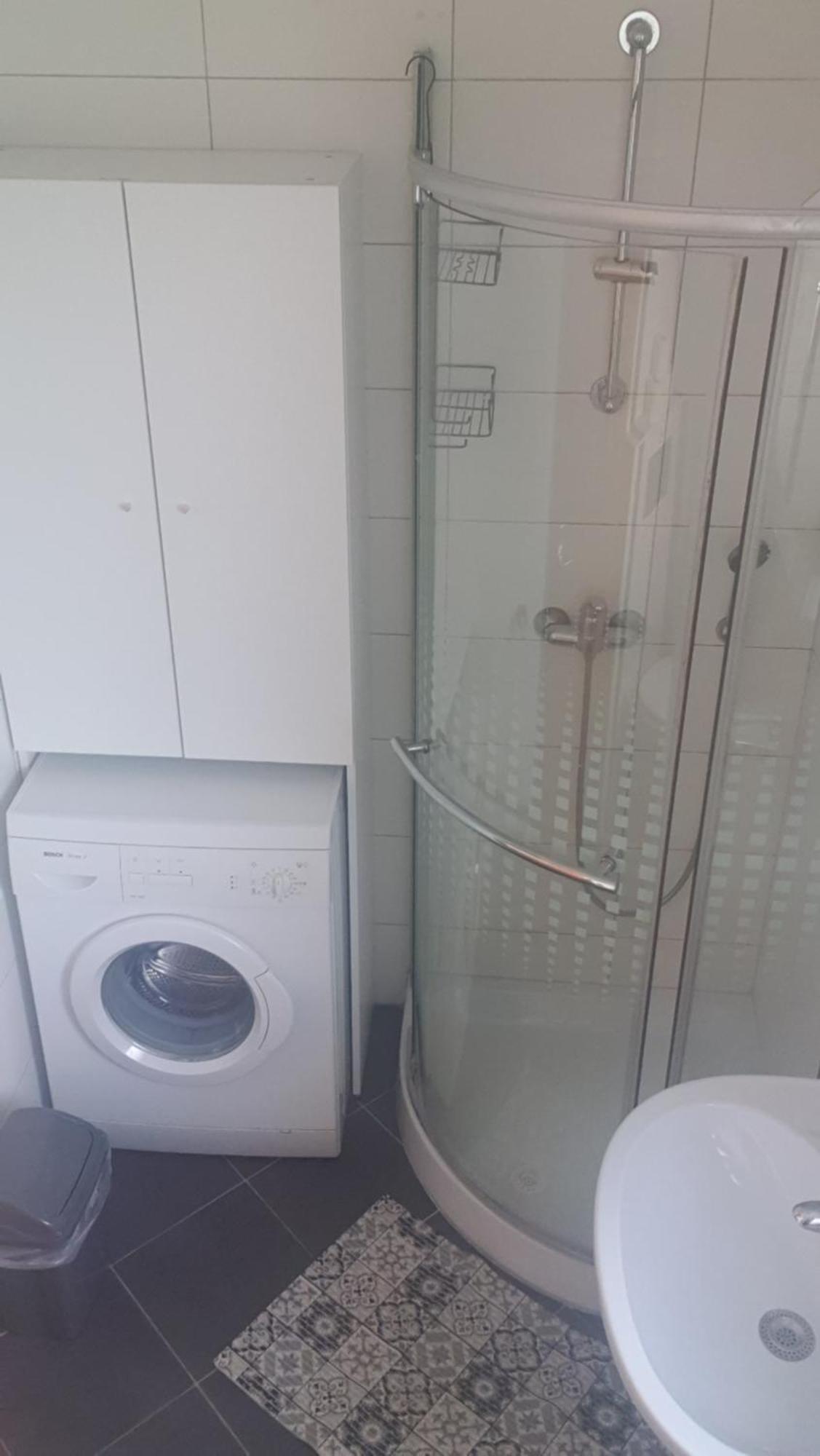 Apartment Emma Ljubljana - Free Parking, Ac, Wifi Екстериор снимка